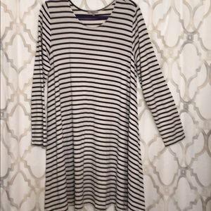 Black and white stripped long sleeve dress!